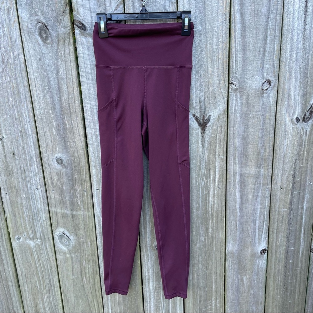 Women’s American Eagle Maroon Leggings